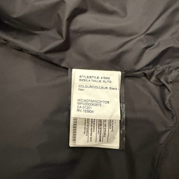 Canada Goose Black Quilted Vest - Picture 6 of 7
